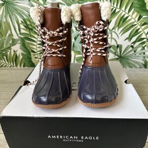 American Eagle Outfitters Women's Brown and Black Boots